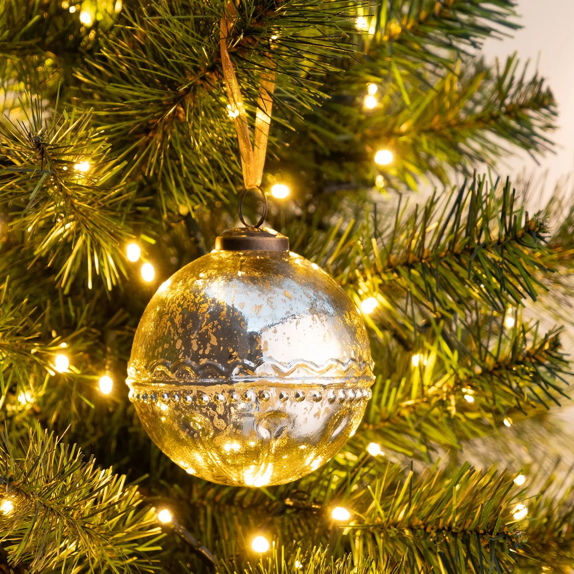 alinea Boule De Noël*Boule de Noël à relief en verre D10cm - Argenté