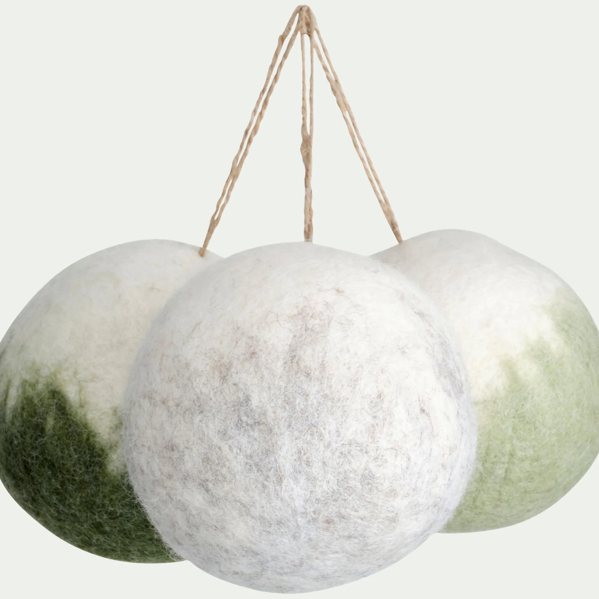 alinea Boule De Noël*Boule de Noël en laine D9cm (couleur aléatoire)