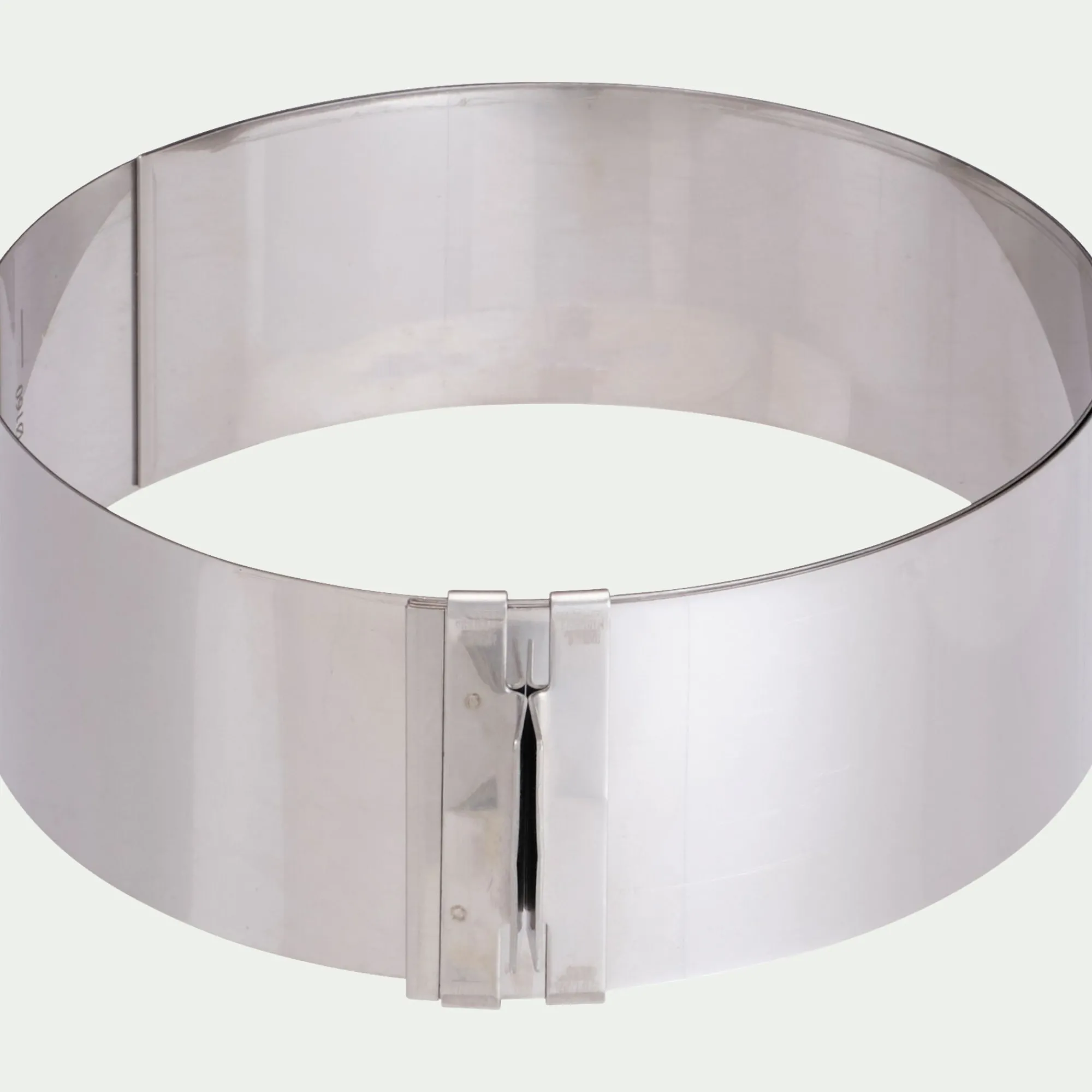 alinea Emporte-Pièce Et Cercle À Pâtisserie|Moule À Gâteau*Cercle réglable en inox D16cm à D28cm - Argenté