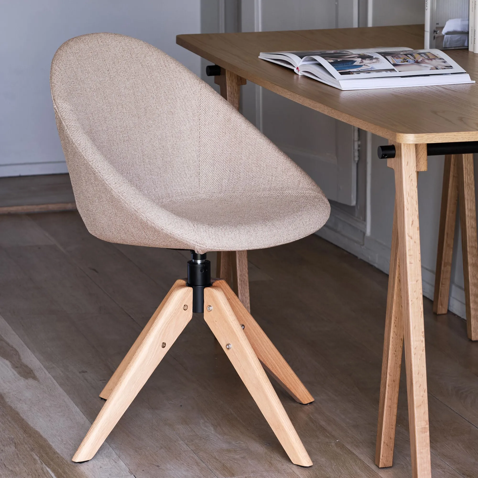alinea Chaise De Salle À Manger*Chaise de bureau rotative en tissu - Beige