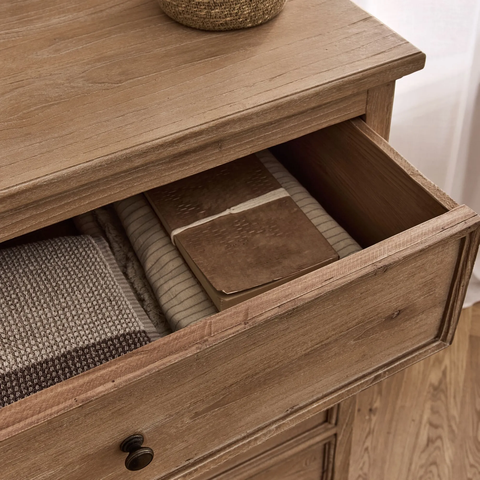 alinea Commode & Chiffonnier*Commode 4 tiroirs en bois d'orme et de pin - Bois clair
