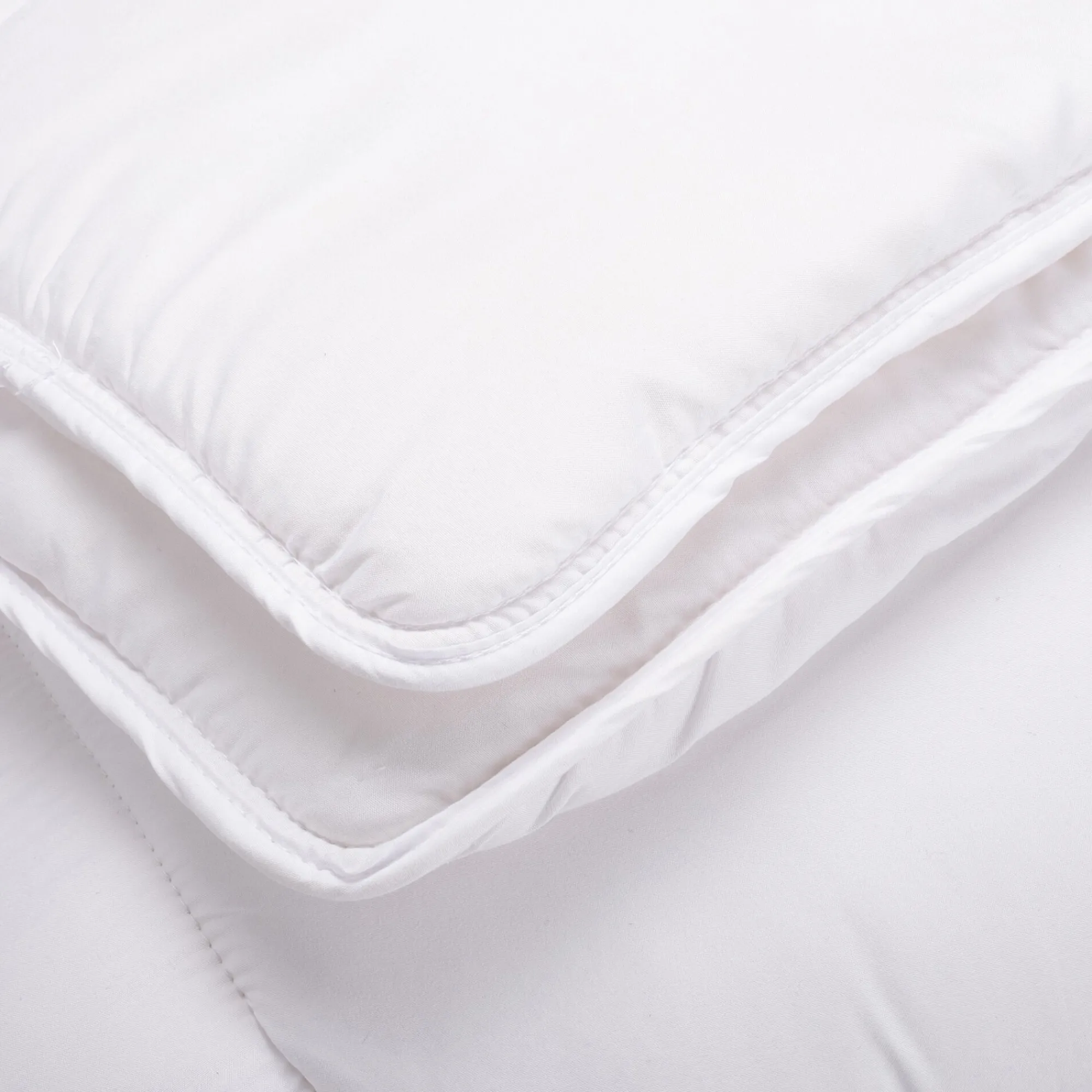 alinea Couette*Couette 4 saisons en fibres recyclées - 140x200cm Blanc