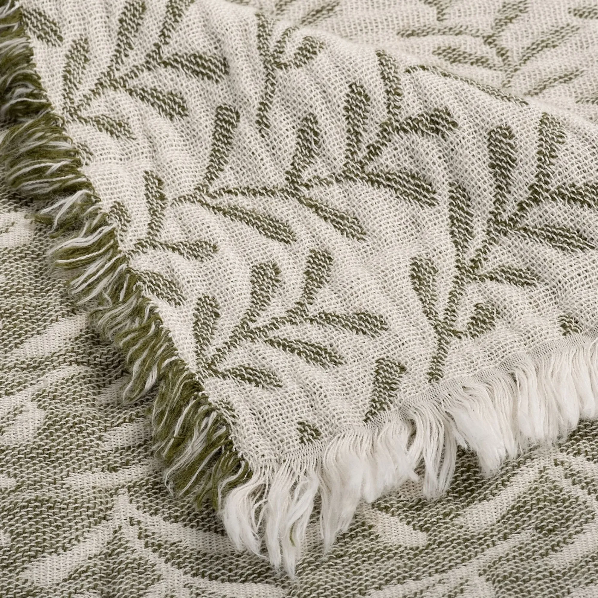 alinea Couvre-Lit*Couvre lit en coton motif feuilles finition franges 230x250cm - Vert