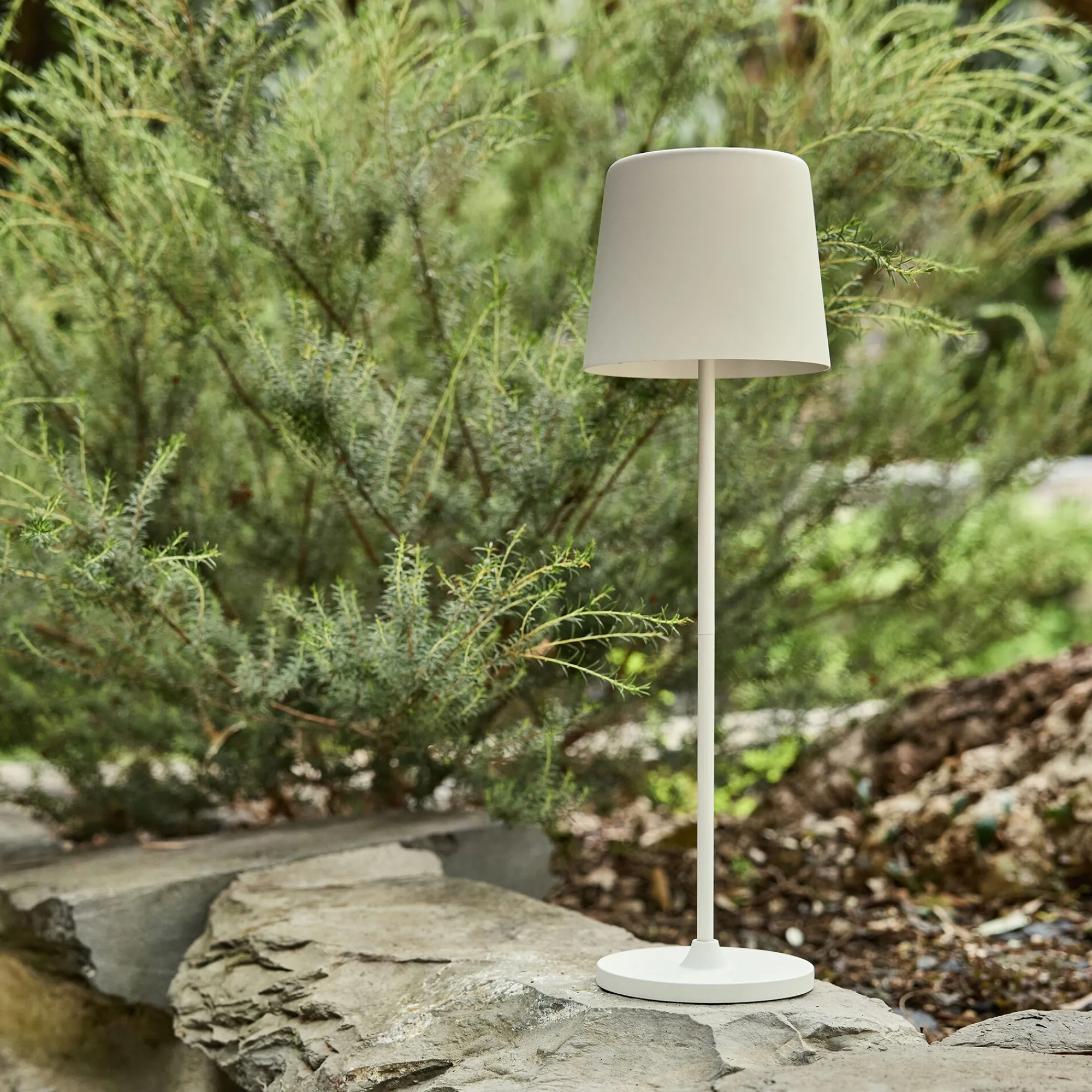 alinea Luminaire Exterieur|Lampe Et Lampadaire D'Extérieur*Lampe de table à poser nomade H37cm - Blanc