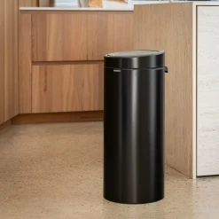 alinea Poubelle*Poubelle Brabantia en acier - mat 30L Noir