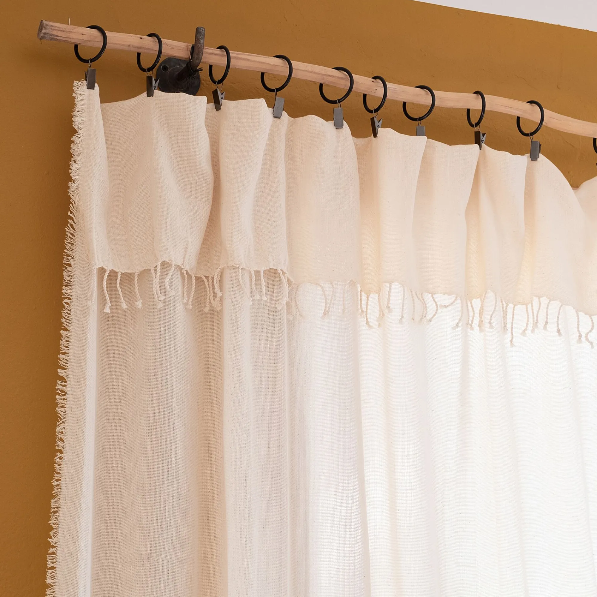 alinea Rideau*Rideau à anneaux pinces en coton finition franges 105x280cm - cassé Blanc