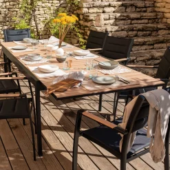 alinea Table De Jardin*Table de jardin extensible en aluminium effet teck - (8 à 12 places) Noir